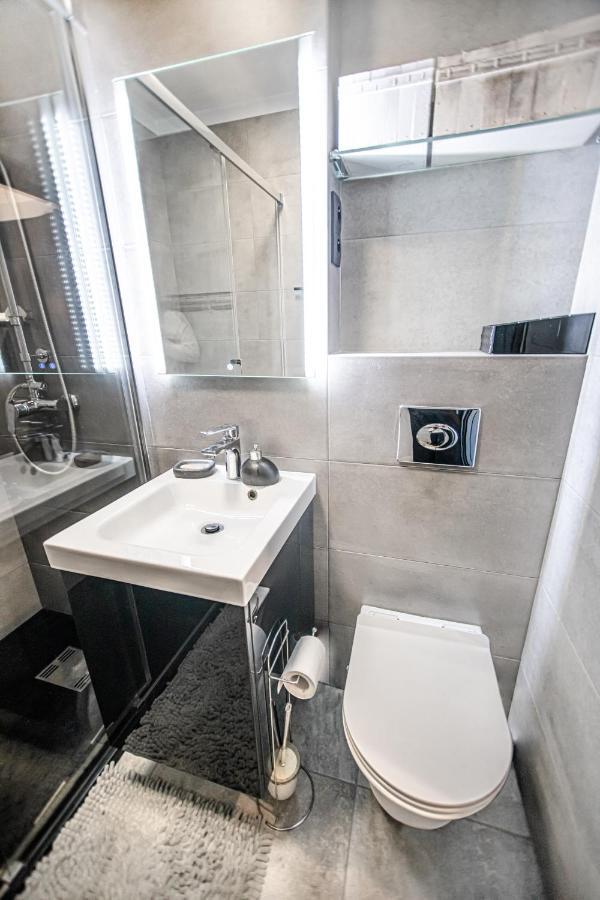 Charming Apt Next To Lazienki Park And City Center วอร์ซอ ภายนอก รูปภาพ